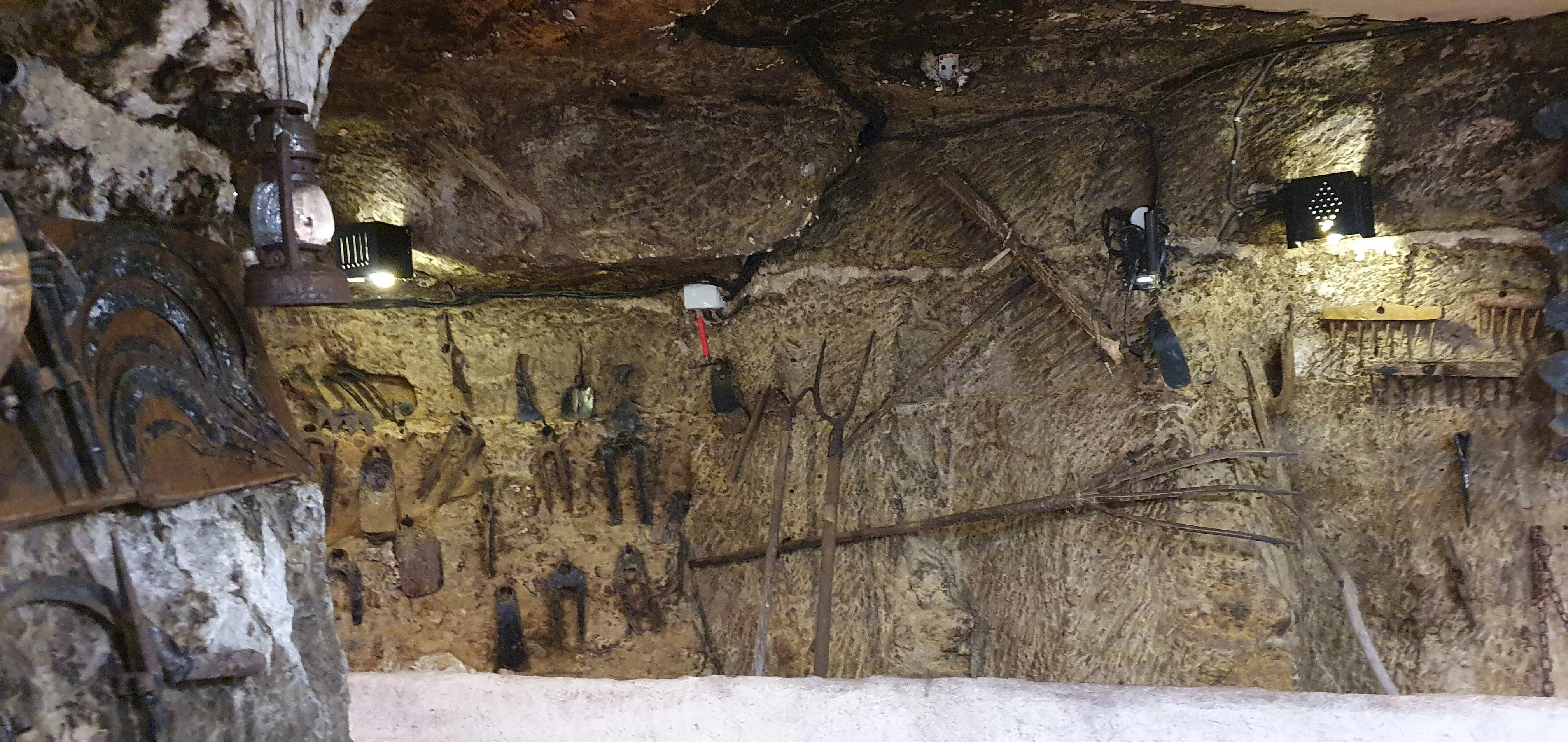 déjeuner dans la cave aux Fouées AMBOISE
